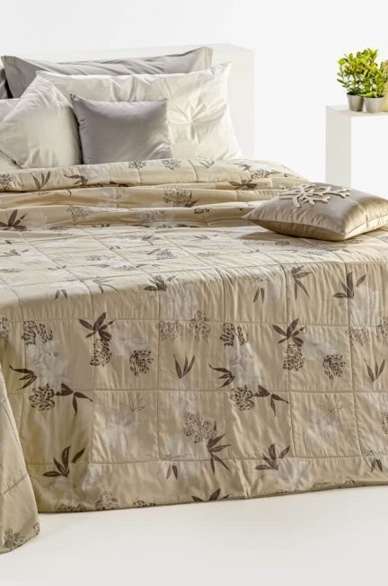 Bettdecken / Duvets aus Baumwollfaser